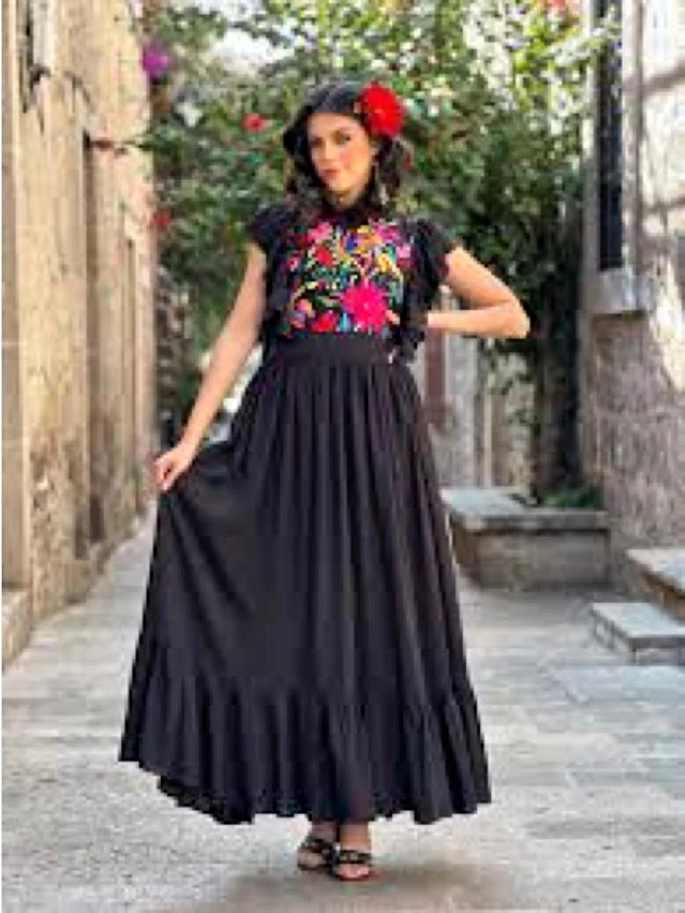 Solei Layla Embroidered Floral Maxi Dress Black & Multicolor L/XL - Picture 4 of 13